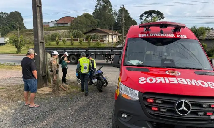 Motociclista fica ferido após colisão com T-Cross na SC-418, em São Bento do Sul
