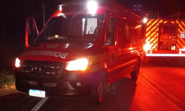 Motociclista morre após colisão com cavalo e ser arrastado por carro na SC-452