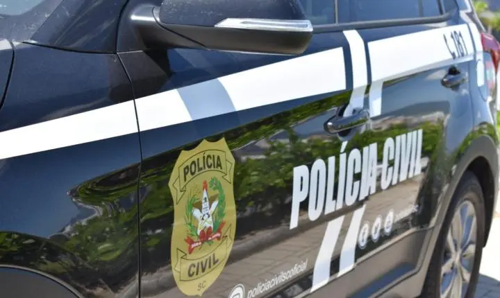 Mulher é indiciada por injúria racial contra colega de trabalho em Papanduva