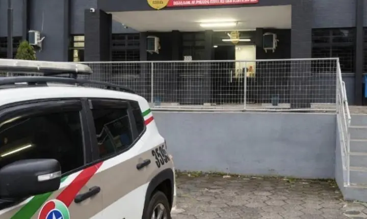 Mulher é presa após  furtos em Rio Negrinho