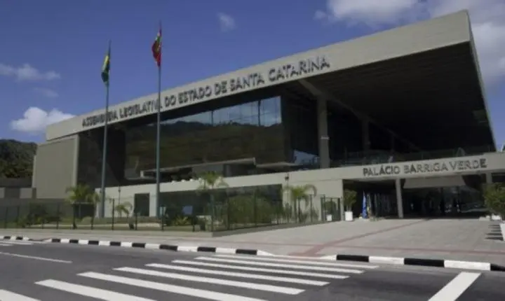 PL elege 16 deputados e terá maior bancada na Assembleia Legislativa de SC a partir de 2027