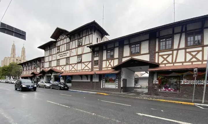 Prefeitura orienta  agricultores a manterem  pagamentos em dia  para garantir acesso aos  serviços