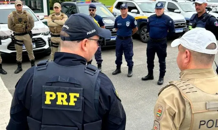 PRF realiza operação Festas de Outubro nas rodovias federais de SC 