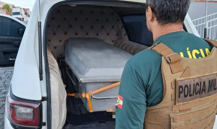 Quinze funcionários públicos da saúde envolvidos em esquema de propina com funerária em Lages 