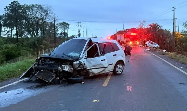 Tragédia na SC-480: mulher morre em colisão frontal entre dois carros em Bom Jesus