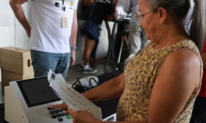 TRE-RJ distribui mais de 1 milhão de colas eleitorais para dia do voto