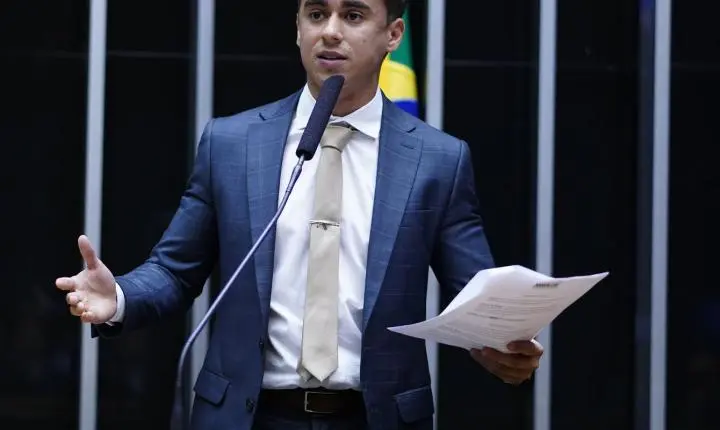 TSE manda Nikolas retirar postagem com desinformação sobre Lula 