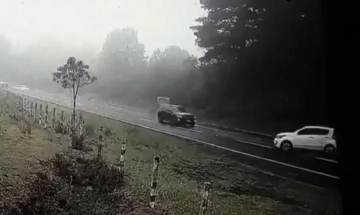 Vídeo mostra acidente que vitimou duas pessoas na SC-418 no Rio do Júlio  em Joinville 